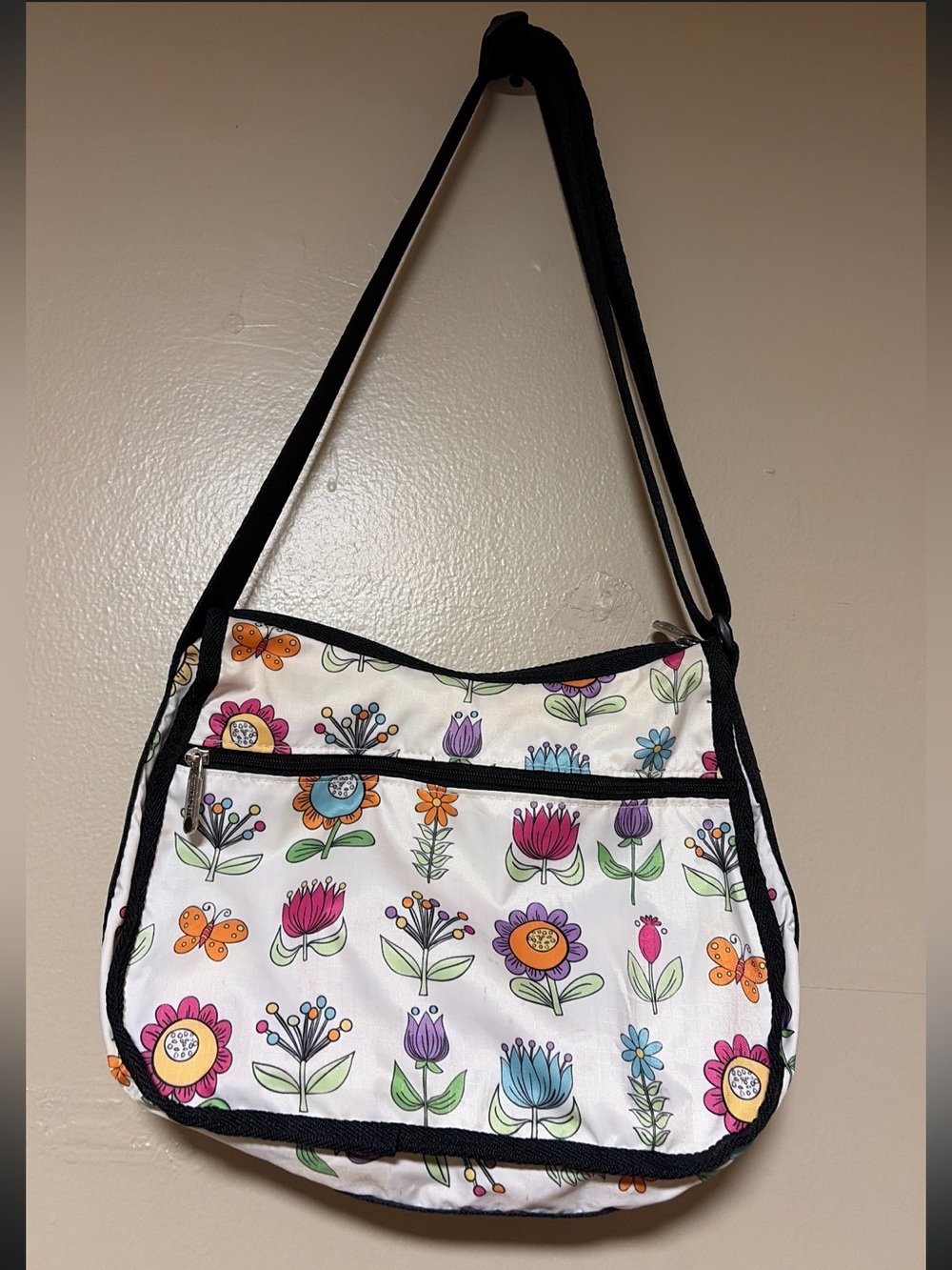 LeSportsac Classic Hobo bag wonderland floral bag book travel cross body
